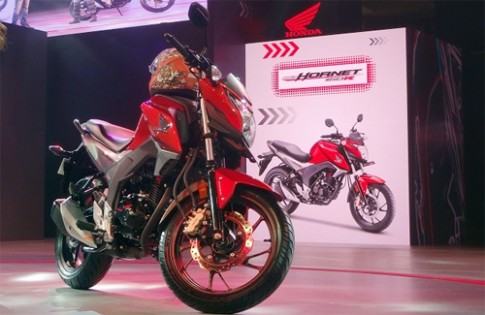  Honda CB Hornet 160R - đối thủ của Yamaha FZ giá 1.400 USD 