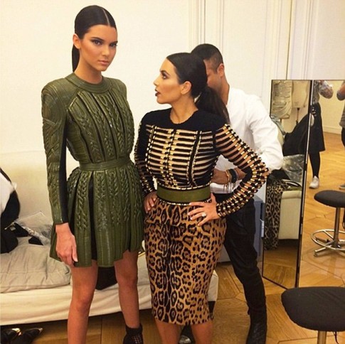 Mẹo thời trang giúp Kim Kardashian chỉ cao 1m57 nhưng nhìn như 1m7