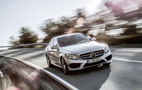  Mercedes triệu hội C-class toàn cầu vì lỗi vô-lăng 