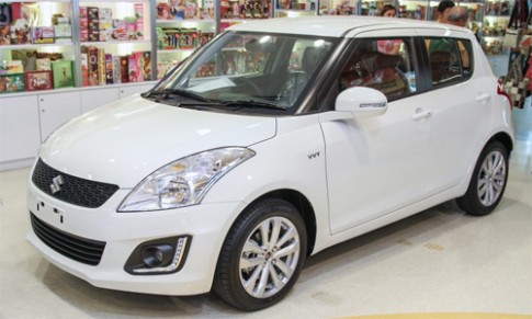  Suzuki Swift bản nâng cấp giá từ 15.800 USD 