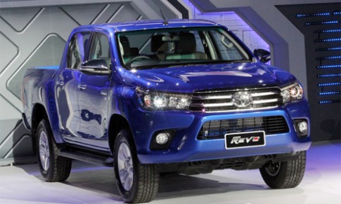  Toyota Hilux Revo 2016 giá từ 17.000 USD 