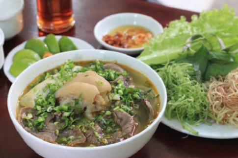 5 món ngon miền Trung đắt khách ở Sài Gòn	