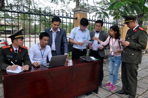9 hướng dẫn viên ‘chui’ ở Quảng Ninh bị phạt 70 triệu	