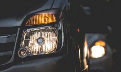  Hầu hết đèn pha của xe SUV không đủ sáng 