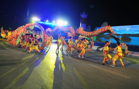 Lễ hội Carnaval rực rỡ sắc màu	
