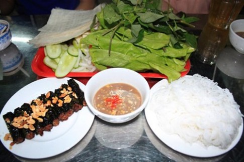 5 con đường ẩm thực không lúc nào vắng khách ở Sài Gòn	