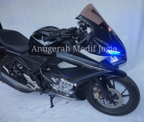 Honda CBR150R độ đèn pha của CBR250 2017