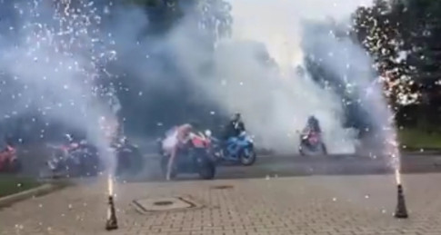 [Clip] Đám cưới đầy khói và tiếng ồn của một biker