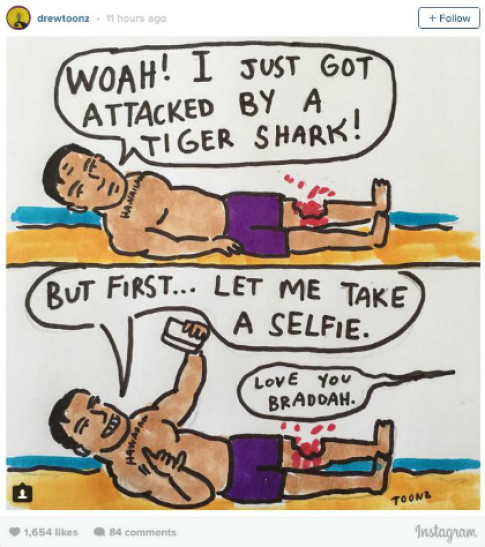 Bị cá mập cắn, chàng trai vẫn tranh thủ selfie	
