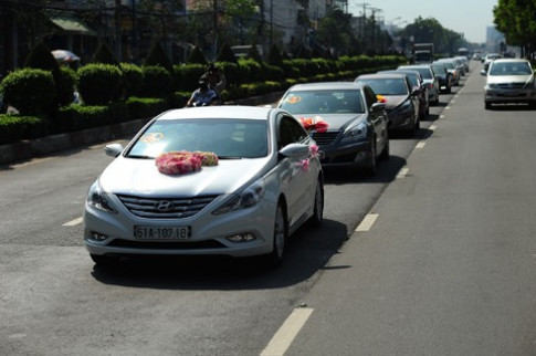  Đoàn xe Hyundai ấn tượng trong lễ đưa dâu 