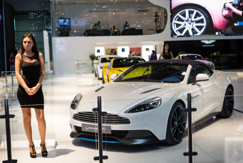  Serie Aston Martin siêu đẳng cấp ở Dubai 