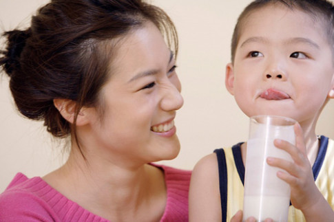 5 loại rau giàu canxi hơn sữa giúp bé cao vượt trội