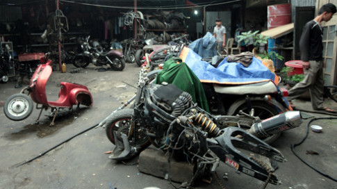  Xưởng ‘phẫu thuật thẩm mỹ’ môtô ở Hà Nội 