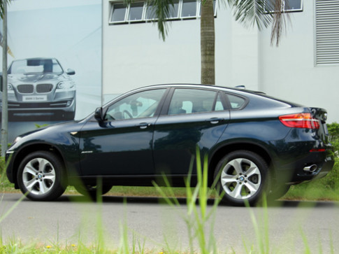  BMW X6 2013 chính hãng đầu tiên về Việt Nam 