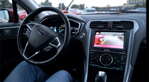  Công nghệ lùi chuồng tự động trên xe hơi 
