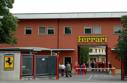  Ferrari sắp ‘bốc’ khỏi quê nhà Italy? 
