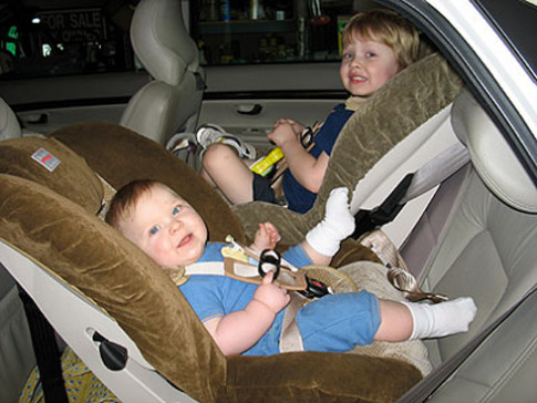  Ghế trẻ em trên ôtô - trang bị an toàn thường bị bỏ qua 