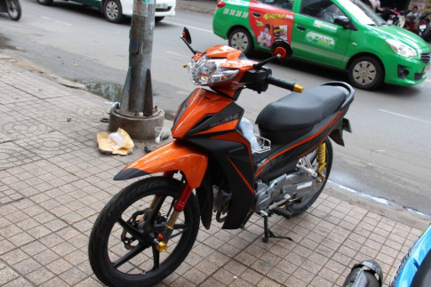 Honda Blade độ nhẹ nhưng đầy hiệu quả của dân chơi Sài Gòn