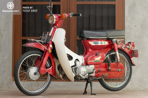  Honda C70 đỏ ‘zin’ - ký ức một thời 