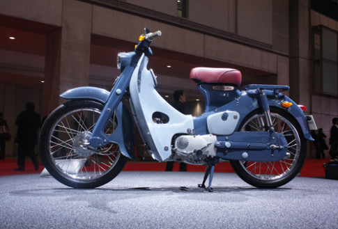  Honda Cub C100 - huyền thoại trên đất Nhật 