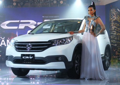  Honda Việt Nam trình làng CR-V mới giá từ 1 tỷ đồng 