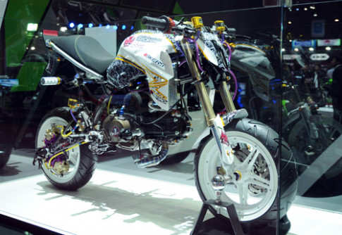  Kawasaki KSR Pro độ phong cách thể thao 
