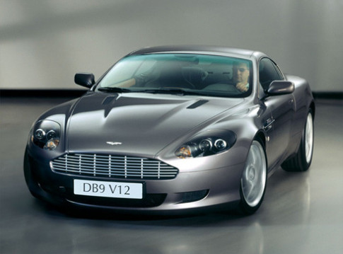  Trung Quốc muốn mua Aston Martin 