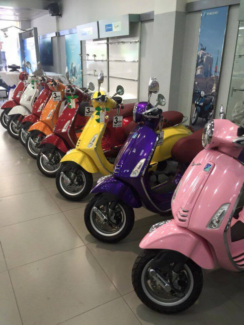 Bài đánh giá xe Vespa Sprint/primavera ABS 2017 mới nhất hiện nay