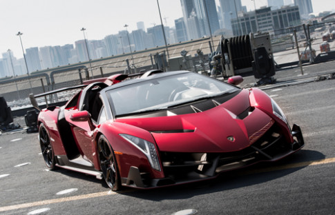  Lamborghini Veneno Roadster cũ siêu đắt 7,4 triệu USD 