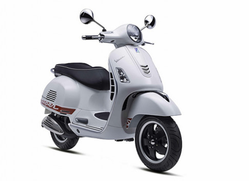  Vespa GTS 150 Super giá 5.000 USD tại Nhật 