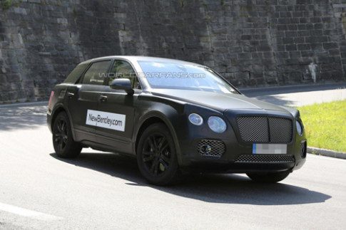  Bentley Bentayga - SUV hạng sang Anh quốc mới 