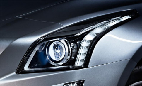  Cadillac khoe công nghệ đèn pha mới 
