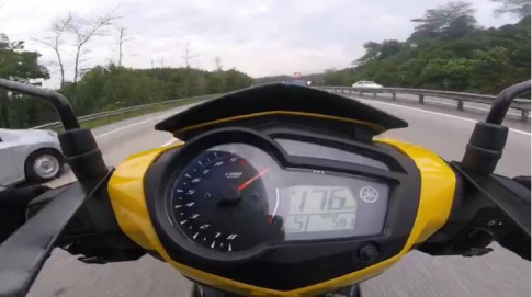 [Clip] Exciter 150 chạy 170km/h vẫn bị bỏ xa