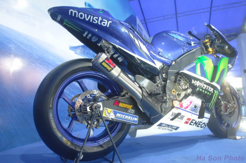 [Clip] - Yamaha M1 phiên bản Rossi làm khán giả Việt mê mẩn