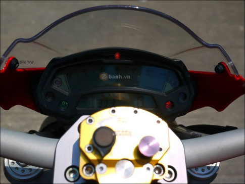 Ducati Monster 796 ‘Hậu duệ’ sau thành công của Monster 795
