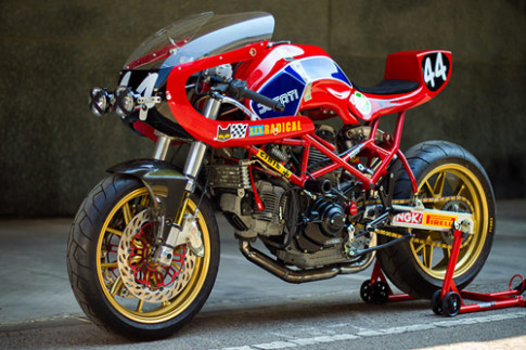  Ducati Monster M900 phong cách sportbike quyến rũ 