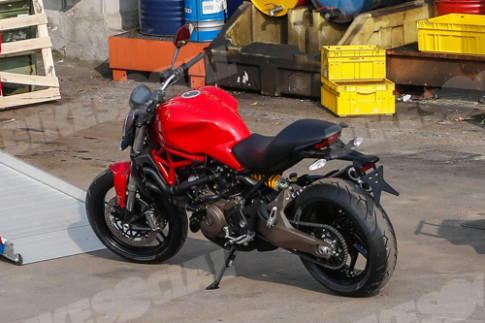  Ducati Monster thêm phiên bản 821 