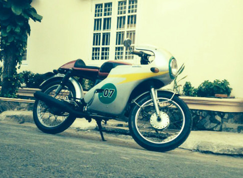  Honda 67 phong cách racing cổ điển ở Sài Gòn 