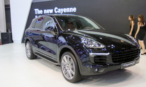  Porsche Cayenne S 2015 về Việt Nam giá 4,3 tỷ đồng 