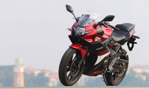  Suzuki GSX-250R - đối thủ mới của Honda CBR250RR 