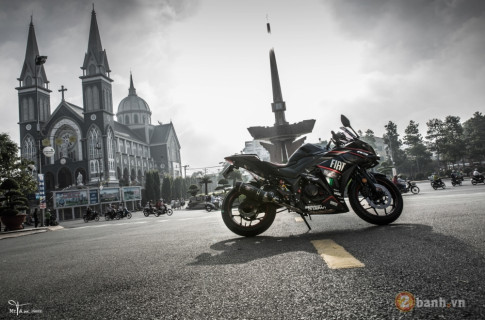 Yamaha R3 đẹp xuất sắc trong bộ ảnh đầy nghệ thuật của biker Việt