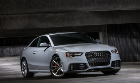  Audi giới thiệu RS5 Coupe giá từ 87.000USD 