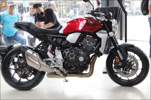 Honda CB1000R 2018 có giá 468 triệu VND tại Showroom Honda Moto Việt Nam