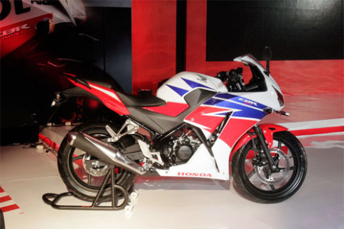  Honda CBR150R 2015 giá 2.400 USD tại Indonesia 