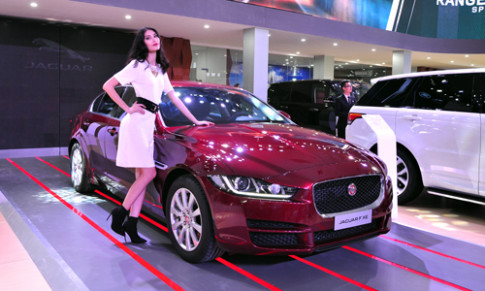  Jaguar XE - sedan thể thao chào Việt Nam 