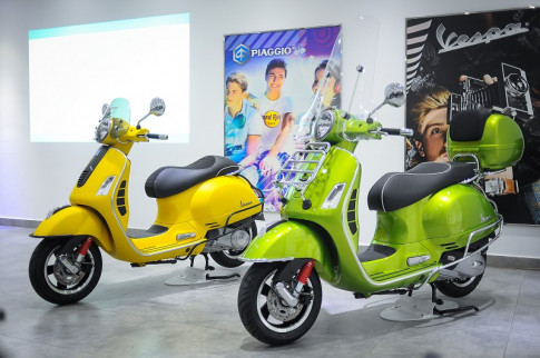 Đáng giá xe Vespa GTS 300 2017 mẫu xe ga cao cấp của Piaggio