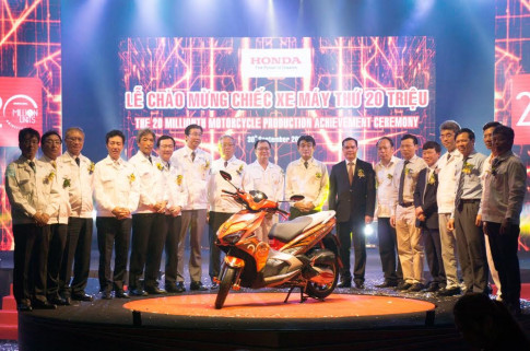 Honda Việt Nam chào mừng chiếc xe thứ 20 triệu tại dãi đất hình chữ S