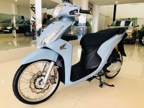 Honda Vision độ đẳng cấp với bản căm 17in