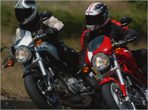Tổng hợp các đời xe Ducati Monster huyền thoại