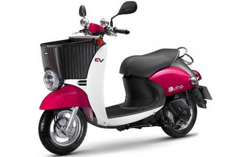  Yamaha e-Vino - scooter điện giá 1.900 USD 